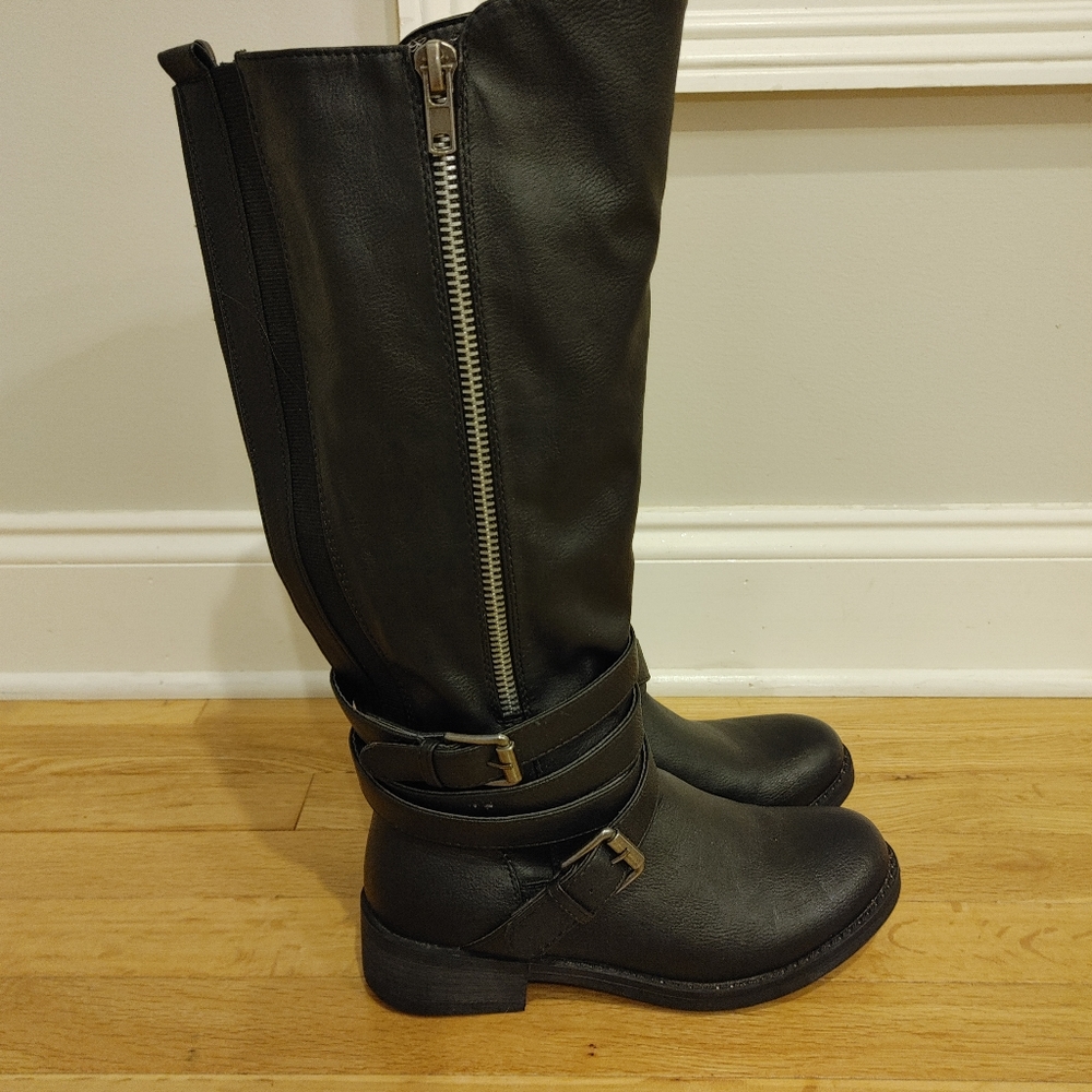 Women's Black Boots